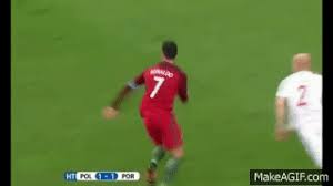 Remi gaillard pranks final cup. Pazdan Vs Ronaldo On Make A Gif