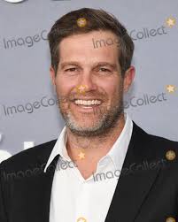 Geoff Stults Pictures and Photos