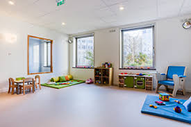 Clip vidéo de la chanson pour enfants: Creches Mairie De Puteaux