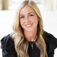 Tami Smith's Instagram, Twitter & Facebook