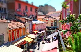 Ege denizi'nde i̇zmir körfezi'nin kıyısında yer almaktadır. Izmir Kota Kecil Di Turki Yang Cocok Bagi Pecinta Ketenangan Umroh Com