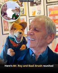 Brush King of Wizards*** **Vintage Poster (c. 1895). ** A Halloween-themed  magician's performance poster, litho by Goes , a Chicago firm. From the  Magicpedia: Edwin H. Brush (March 21, 1873