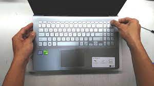 The asus vivobook s530ua was first released for sale on 8/18/2007 by asus in the vivobook line of laptops. Asus Vivobook S15 S530u 2018 Upgrade Ram Youtube