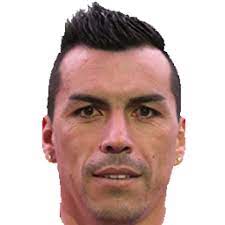 Cubrir la superficie de una cosa con pintura han pintado el techo de la sala de color azul. Paredes Esteban Paredes As Com
