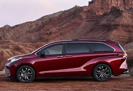 Learn more about the 2020 toyota sienna and its price, specs, colors, and features available at mossy toyota. Toyota Sienna Specs Photos 2020 2021 Autoevolution