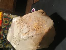 Durable white quartz countertops, calacatta quartz surfaces black veins, calacatta gold veins quartz stone. Gold In Quartz Valuation Worth Anything Gem Related Discussion Igs Forums