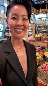 You asked, they answered! Tom Colicchio and Padma Lakshmi share  behind-the-scenes insight