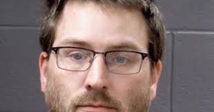 Dickinson County man sentenced for online predatory activity