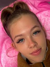 ✨TAKING NEW CLIENTS✨ Come see me at Bangs and Fringes in East Bend to book  your appointment today! I cant wait to meet you beautiful new people and  help guide you through