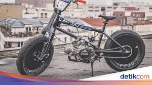 Suwun sudi sambangi warung sederhana ini. Ketika Sepeda Bmx Disuntik Mesin Motor Trail