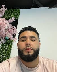 Daniel Almendarez's Instagram, Twitter & Facebook