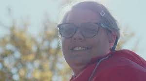 Lisa Bahe's Instagram, Twitter & Facebook