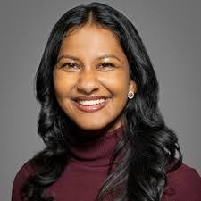 Sarah Pharr's Instagram, Twitter & Facebook