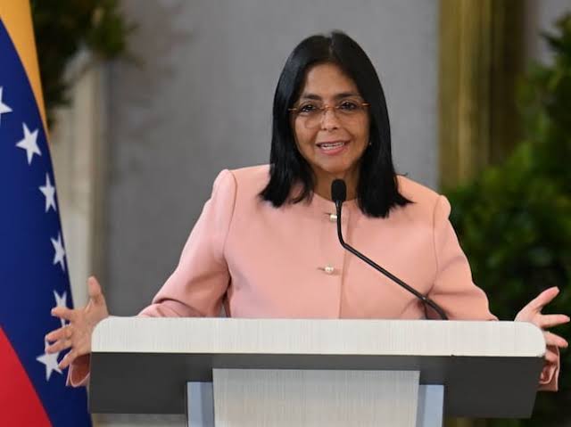 Delcy Rodríguez, presidenta interina de Venezuela, en portada de Time