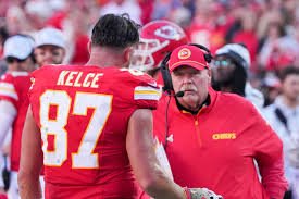 Andy Reid, Travis Kelce jaw at one another on sideline in second quarter -  NBC Sports