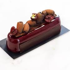 Superbe Version De La Foret Noire Par Etienne Leroy Realisee Lors D Un Stage A La Maison De La Creme Elle V Dessert Gourmand Desserts Sucres Faire Un Gateau