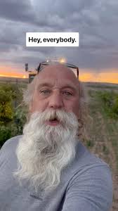 Wrapping up the harvest Santa Ana Pueblo. With some Pinot Meunier! Be sure  to join Richard at our Albuquerque and Red River Tasting rooms next week  and get all the harvest fun facts and our new ...