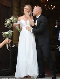 The martian, de andy weir: The Martian Star Aksel Hennie 43 Marries Fellow Norwegian Star Karoline Hegbom 27 In Sicily Daily Mail Online