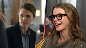 Keri Russell and Debora Cahn react to the cliffhanger in season 3 of 'The  Diplomat,' now streaming