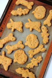 Low fat carrot shaped treats for fat dogs. Low Calorie Dog Treats Homemade Recipe Homemade Low Fat Dog Treats Perfect For National Pet Day Healthier Peanut Butter Treats Your Pup Will Love Code Ilmu
