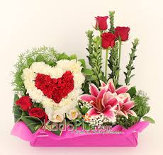 Mawar, tulip, kamboja, anggrek, edelweiss, lavender, bougenville, yang cantik, indah dan terbaru. Gambar Bunga Love Gambar Bunga