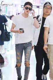 Skinny Male Kpop Idols Random Onehallyu