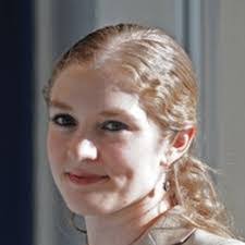 Faye Mcneill's Instagram, Twitter & Facebook