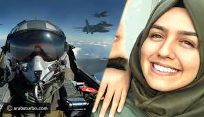 أول تركية محجبة تقود طائرة حربية موقع تيربو العرب master chief character master