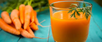 Le jus d'orange fournit un apport important en vitamine c, nutriment essentiel au bon fonctionnement de votre corps,. 3 Bonnes Raisons De Boire Du Jus De Carotte Sante Magazine