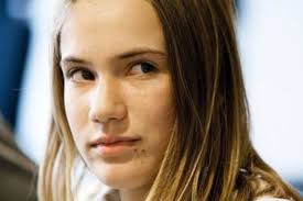 Get in touch with laura (@lauraaoo2711) — 388 answers, 5134 likes. Nach Verbot Verhinderte Weltumseglerin Laura Dekker Wird Vermisst Haz Hannoversche Allgemeine