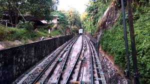 Banglo tinggal di puncak bukit bendera, pulau pinang, meninggalkan pelbagai tanda tanya apabila kediaman itu dikatakan. Lagi Di Penang 10 Tempat Wisata Di Penang Yang Harus Disinggahi By Koalavideo