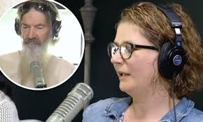 Duck Dynasty dad Phil Robertson is joined by his secret daughter Phyliss