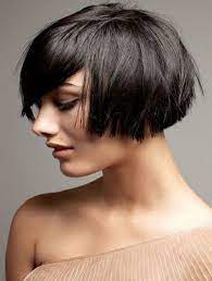 Short Chin Length Hairstyles Bringing A Whole New Creativity Right For Your Hairstyles Crop Hair Short Bob Hairstyles Hair Styles