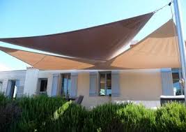 Les Toiles D Ombrage Pour Votre Terrasse Par Tendance Marine Voile Ombrage Toile Ombrage Ombrage