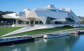 Coop Himme L Blau S Crystalline Musee Des Confluences Opens In Lyon Lyon City Architecture Confluence