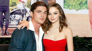 When the third movie was confirmed joey king. Kissing Booth 3 Sneak Peek Shows Joey King And Jacob Elordi In Sweet Moment Entertainment Tonight