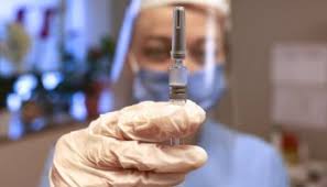 Τις επόμενες μέρες ο εμβολιασμός για τους άνω των 85 ετών, στις 20 ιανουαρίου 2021 θα έχει ολοκληρωθεί η διαδικασία εμβολιασμού των φιλοξενουμένων και εργαζομένων σε οίκους ευγηρίας. Embolio E8nos