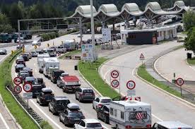 From bruneck you have to drive to sillian (near the border of. Verkehr Katschberg Tunnel Wieder Frei Salzburg24