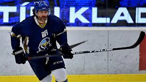 Jágr si své ovečky vodí jak loutky na špagátu. Jagr Chtel Hrat Extraligu Za Spartu Ta Ho Vsak Odmitla Ruik
