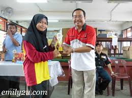 Pn noorizan bt mior nazri (pk kokurikulum.menggantikan pn shamani) 2. 2012 Smk Seri Putra Open Chess Tournament From Emily To You