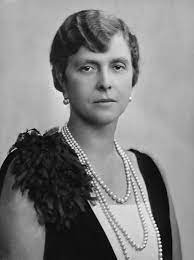 Philip hatte seine mutter prinzessin alice von battenberg in der jugend nur selten gesehen, da sie wegen ihrer psychischen am flughafen wurde er von seiner mutter in empfang genommen. Alice Von Battenberg 5 Fakten Uber Die Mutter Von Prinz Philip