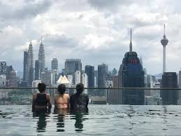 Situated at the corner of the kl metropolis is met 1 residences; Regalia Residence Kl