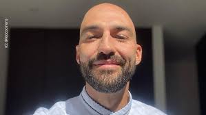 Leo cocinero en Survivor, la isla de los famosos