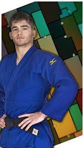 Manuel consegue il diploma presso l'istituto itas g.bonfantini di novara. Mizuno Il Nostro Judoka Manuel Lombardo Vince Il Titolo Facebook