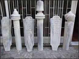 Daha az yaygın olarak ahşap, metal, beton veya diğer taşlar kullanılır. Mezar Tasi Ne Zaman Yapilir