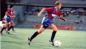 Con la vittima immobilizzata da più persone e poi soffocata usando una sciarpa di lana. Morte Denis Bergamini L Ex Fidanzata Isabella Interno Resta L Unica Indagata Il Quotidiano Del Sud