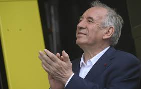 Photo Budget YouTube 10-septembre? Franois Bayrou est-il en train de ...
