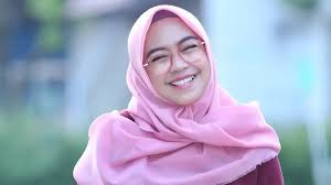 Harris bahkan tidak menjawab hubungannya dengan. Dijodohkan Dengan Harris Vriza Ria Ricis Santai News Entertainment Fimela Com