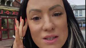 Woman sparks outrage after claiming she refused to pay £40 to nail salon  because SHE picked the wrong colour varnish