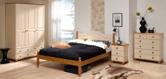4.5 baths, 2 car garage, dining room. Richmond Cream Bedroom Furniture